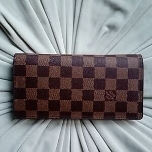 Classic Brown Checkered Women's Wallet - Designer Style